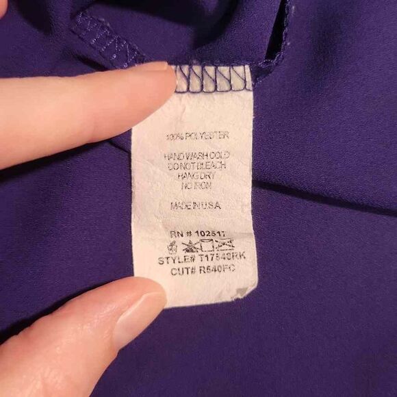 Soprano Cap Sleeve Scoop Neck Blouse - Picture 5 of 6